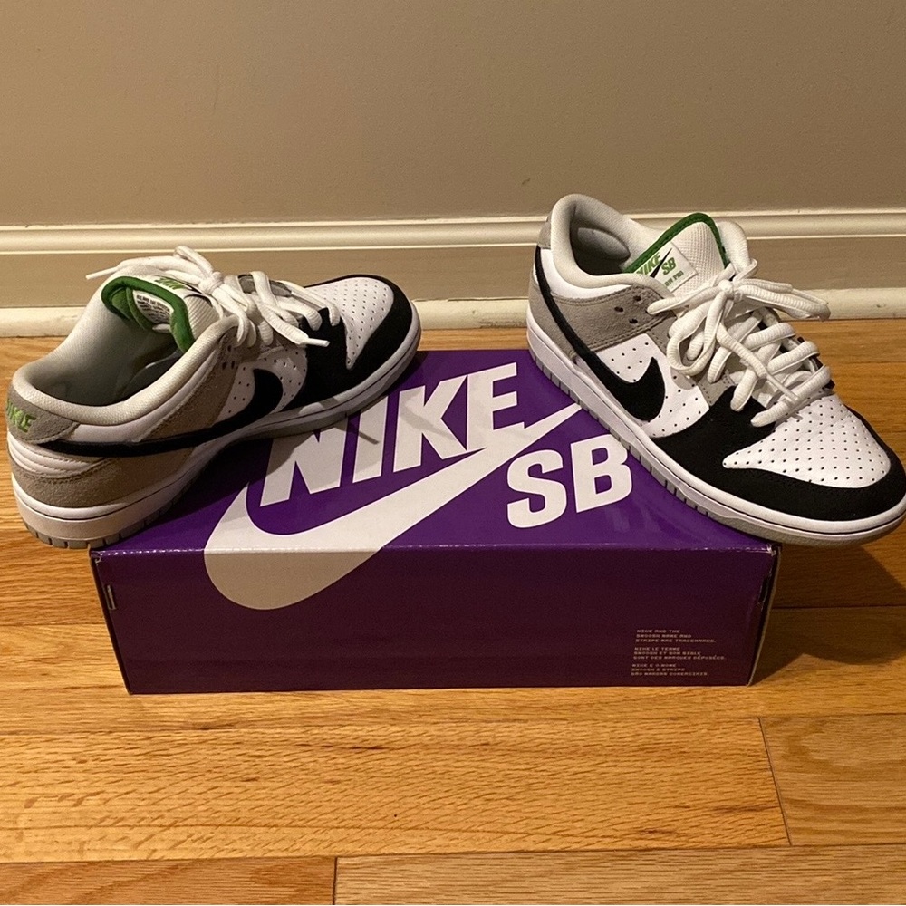 Nike SB Dunk Low Chlorophyll.